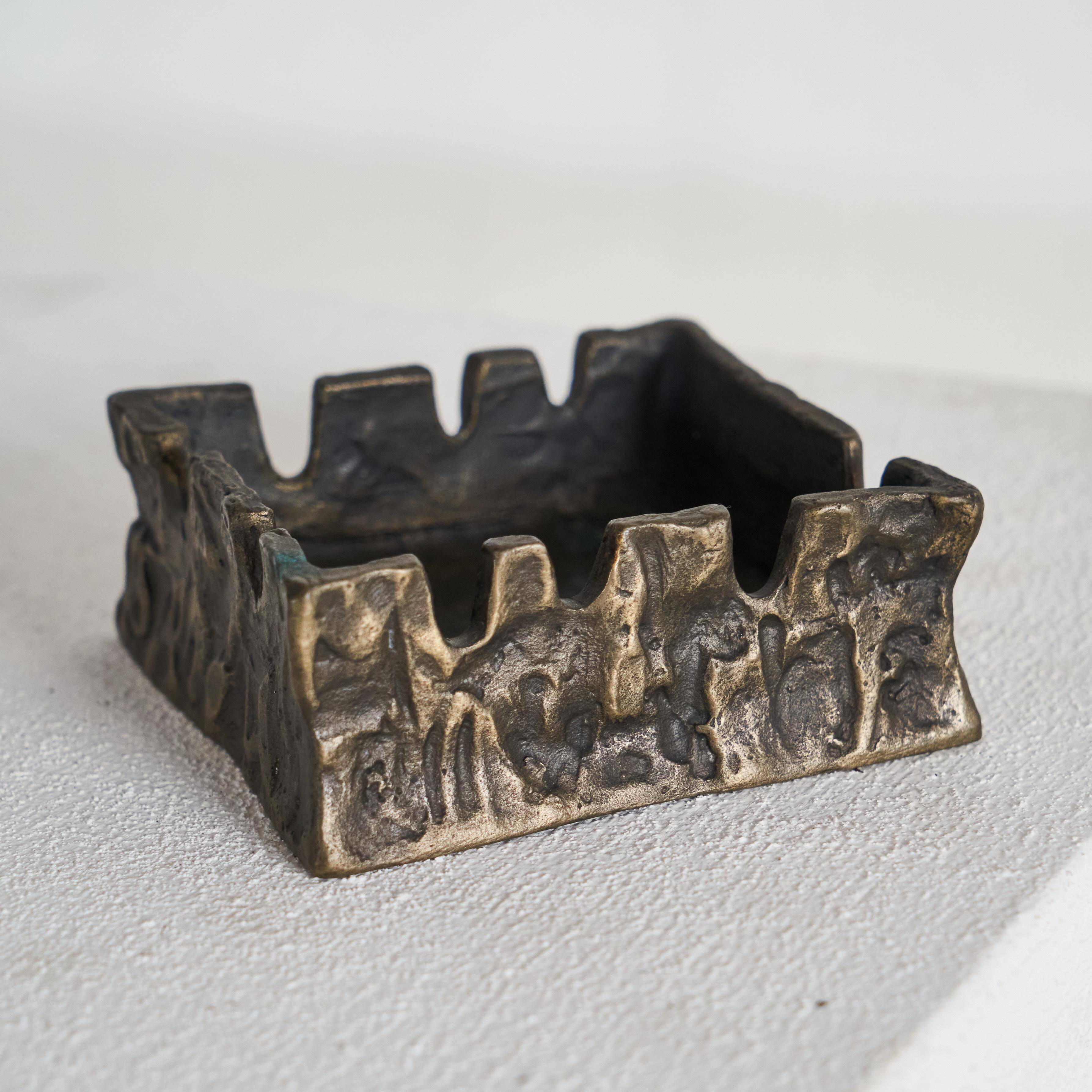 Bronze catchall in Brutalist style from the 1960s.