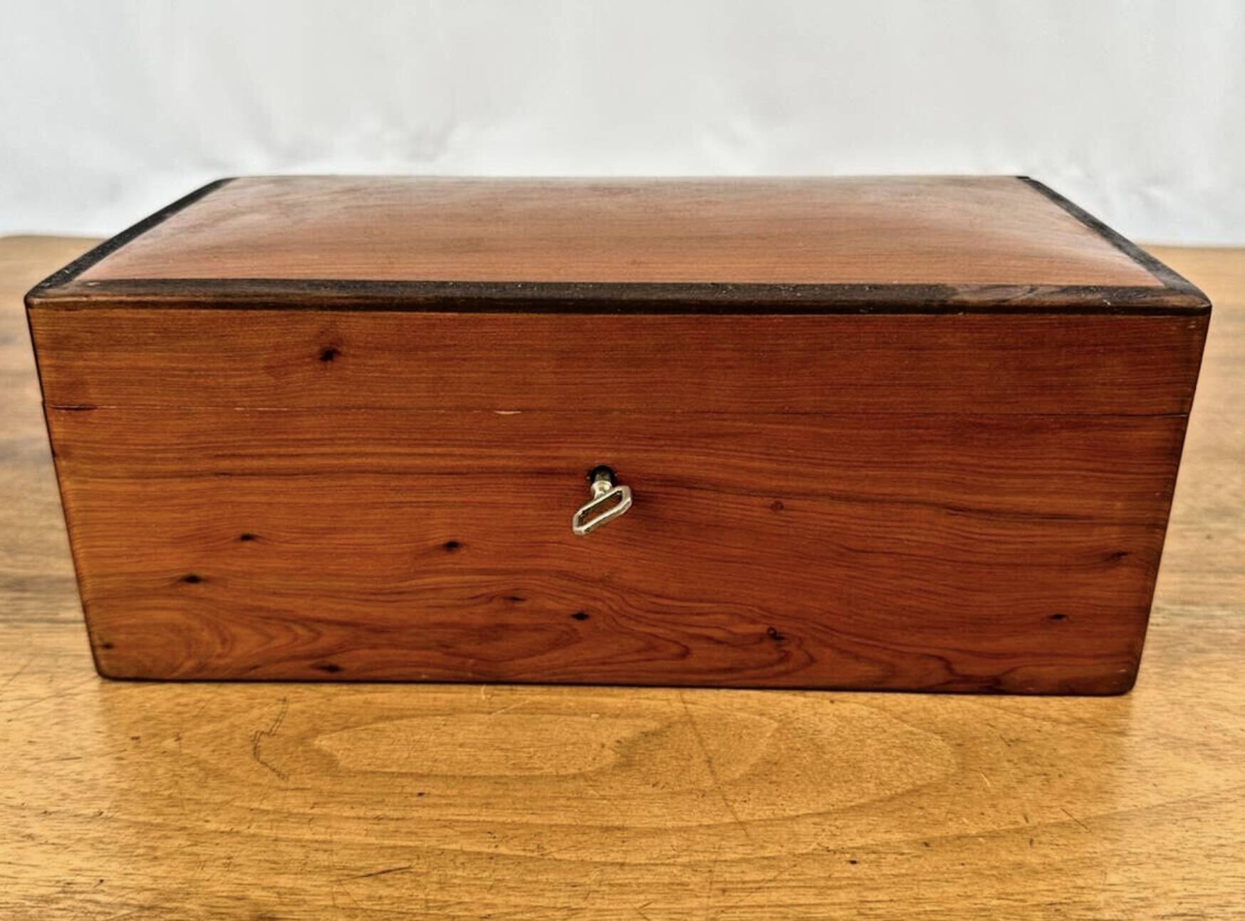 Thuya root storage or jewelry box