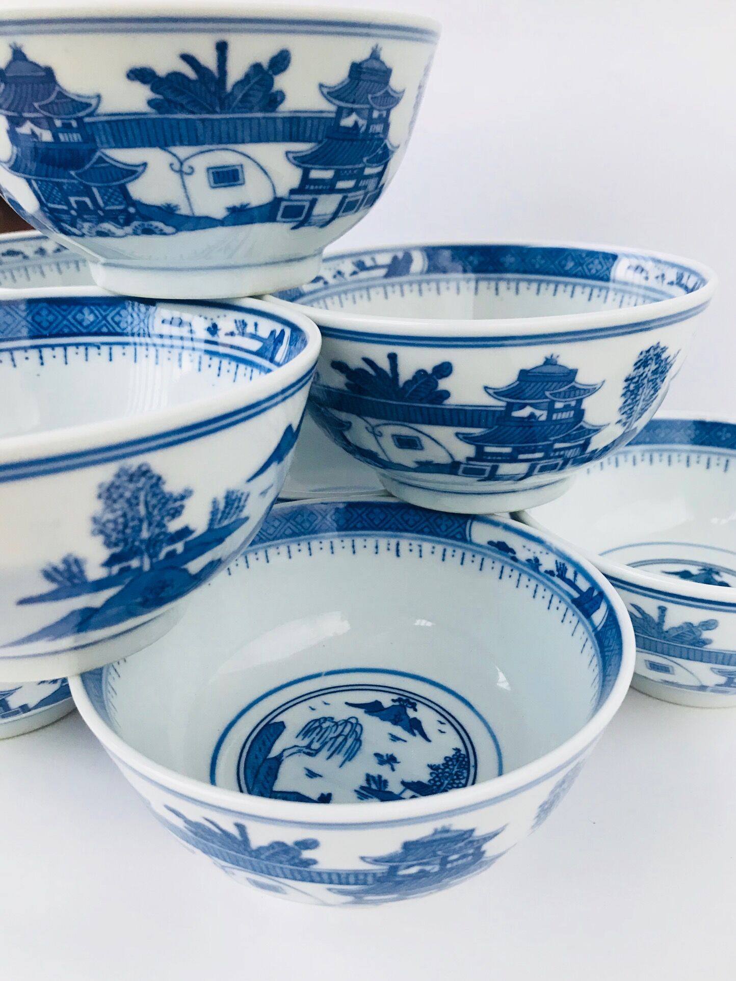 Set of 10 Chinese bowls