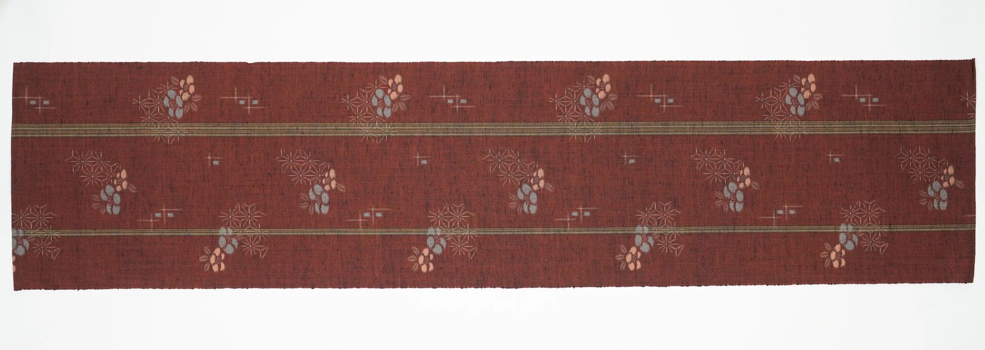 Le Bengara-Ume — Rouge rouille, ume et asanoha