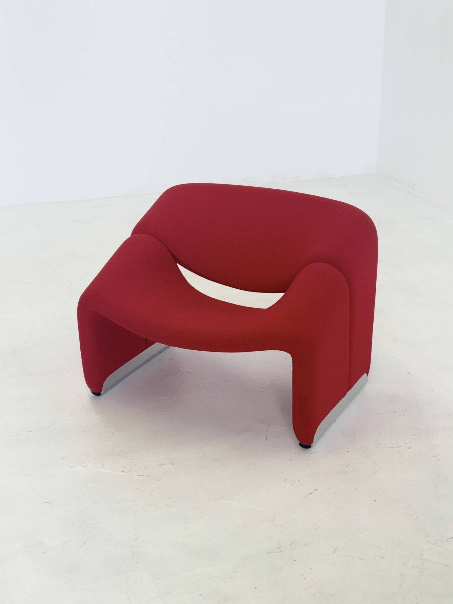 Chaise Artifort Groovy F598 M de Pierre Paulin en rouge