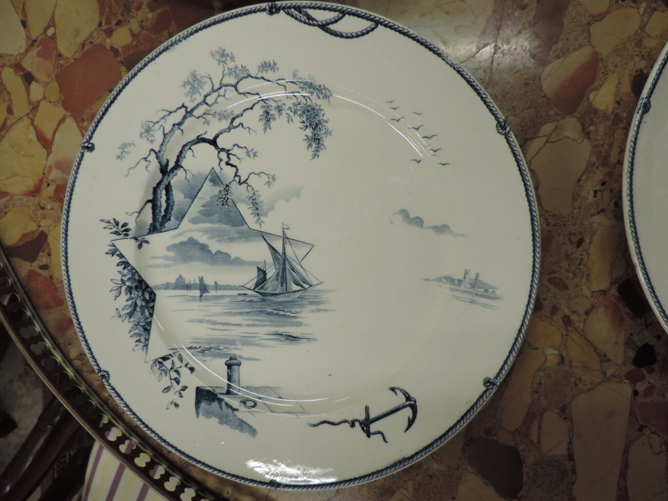 Set of four plates, Gien, fin XIxème