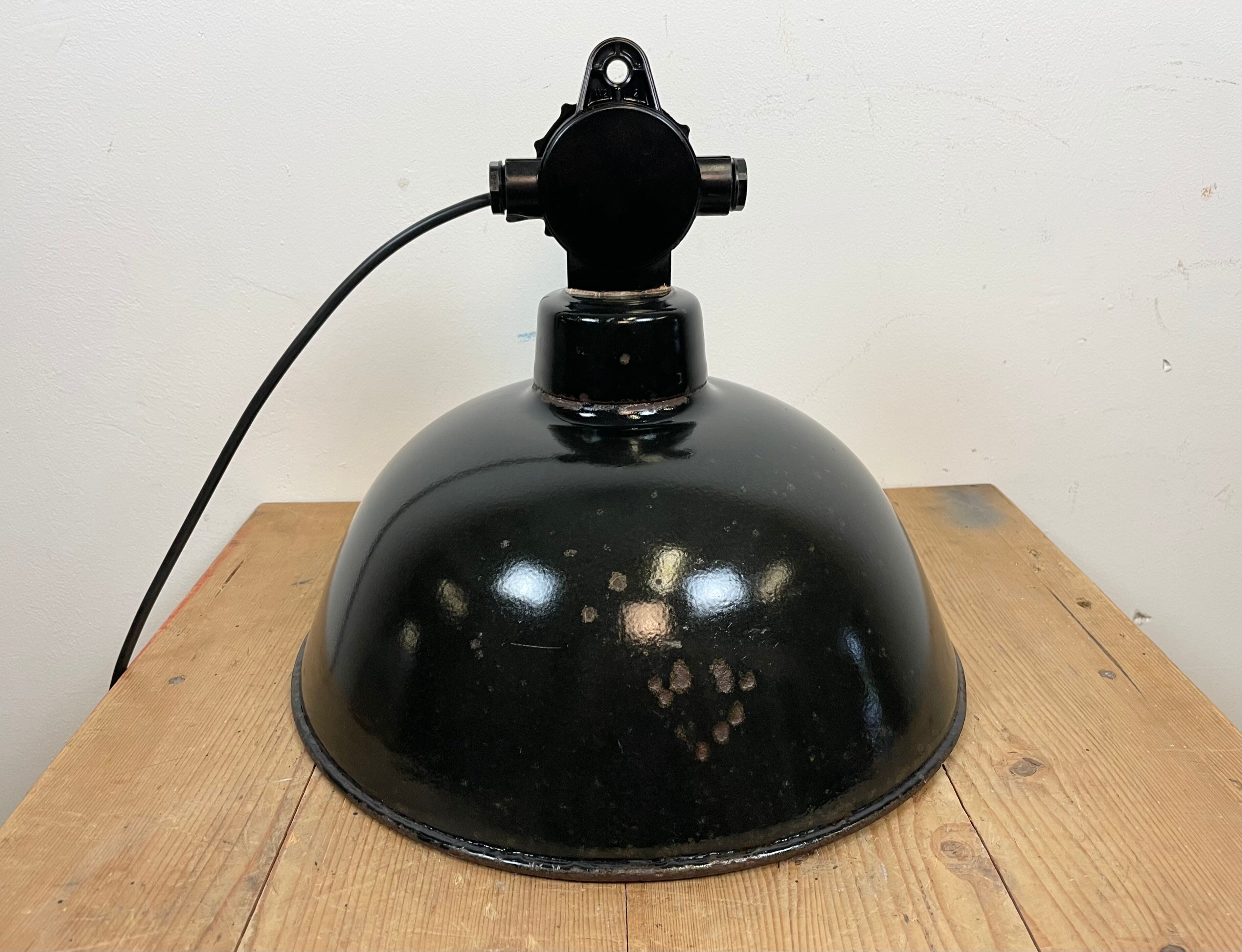 East German Enamel Factory Light By Lbd Veb Leuchtenbau Dresden, 1950s