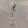 Vase opaline de foire et verre blanc decor oiseau