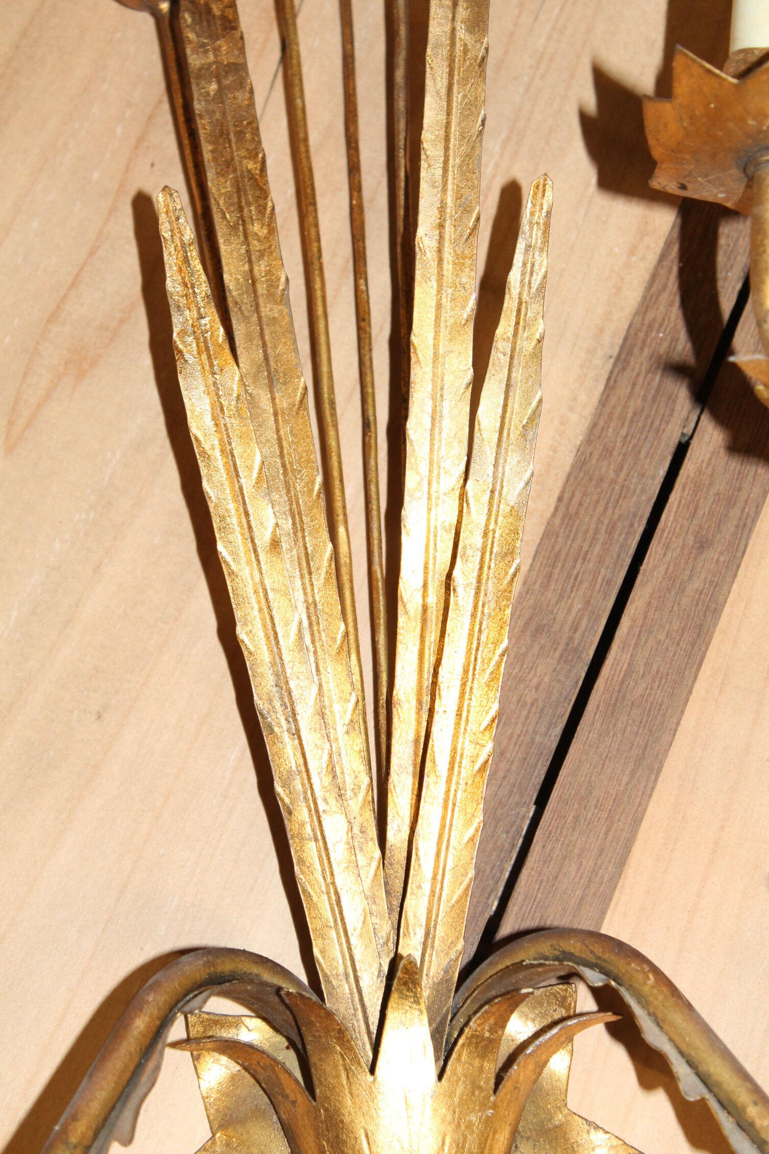 Golden floral wall lamps