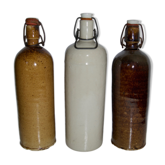 Set of 3 sandstone bottles