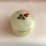 Artisanal alabaster boître white Spain