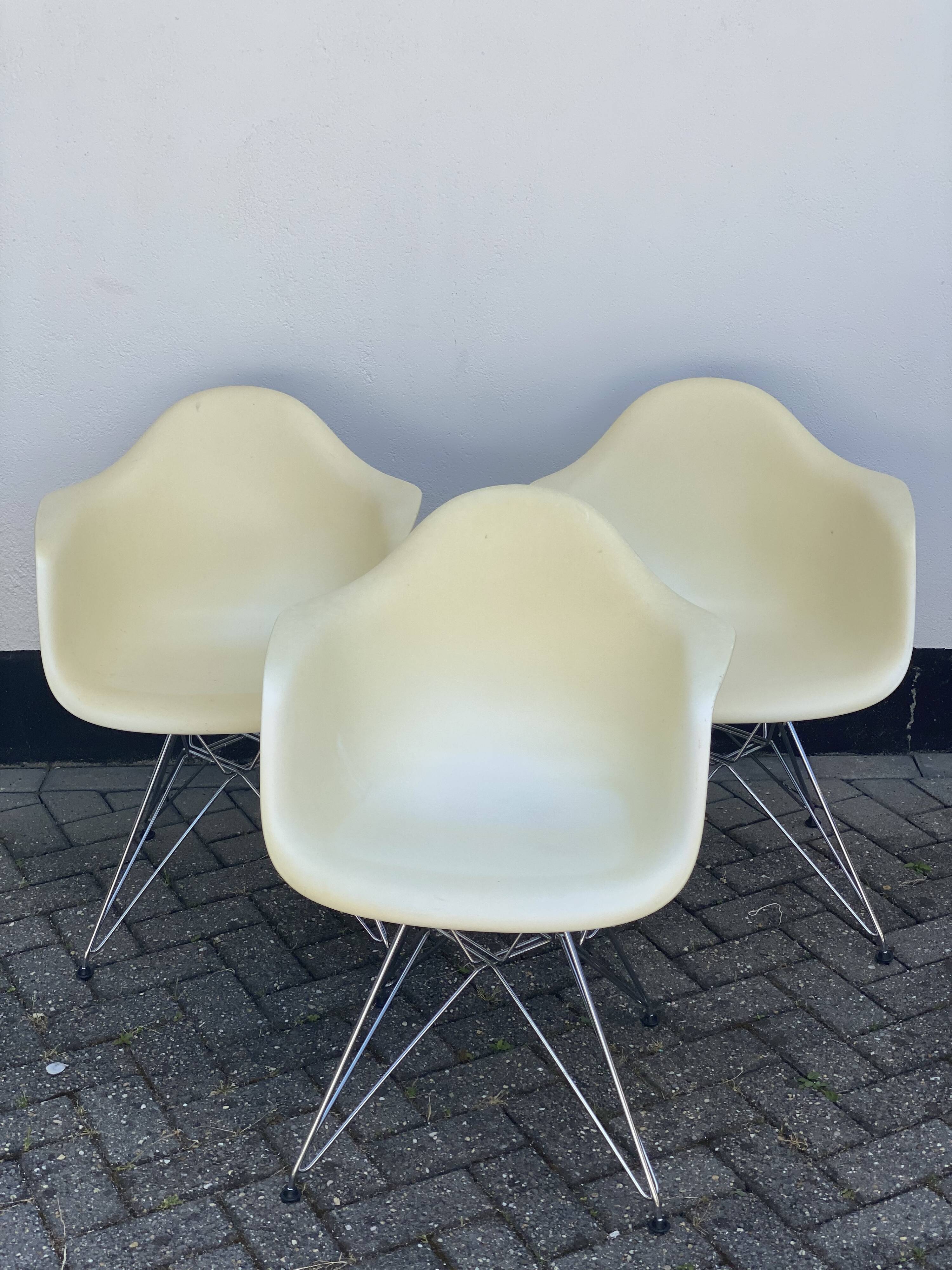 Set of 3 armchairs by Charles and Ray Eames for Vitra edition