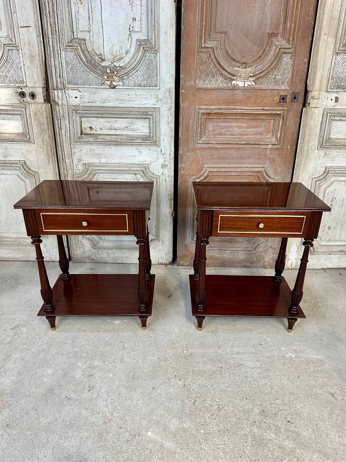 Paire de chevets vintage en acajou 20e siècle