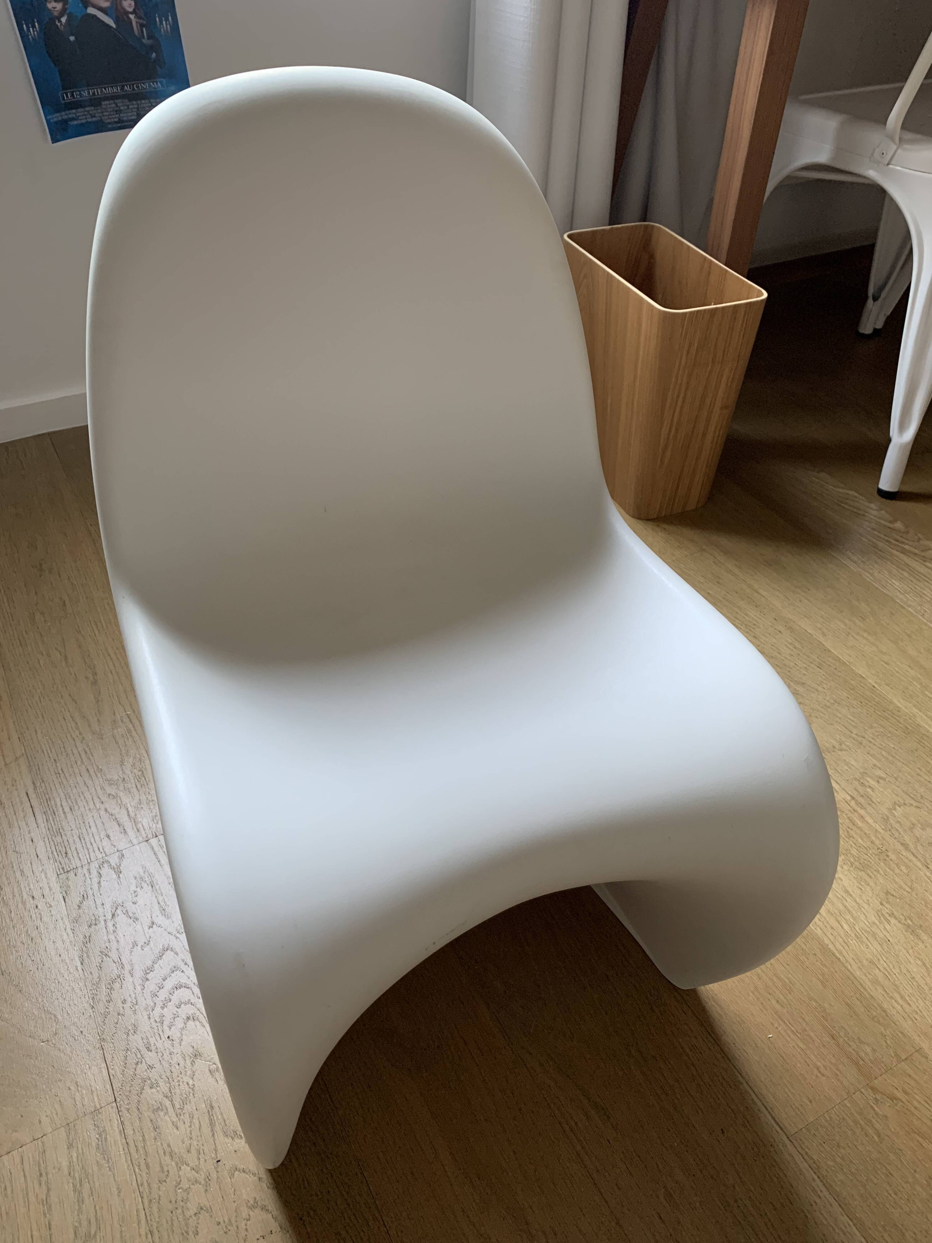 Panton Junior chair in white color