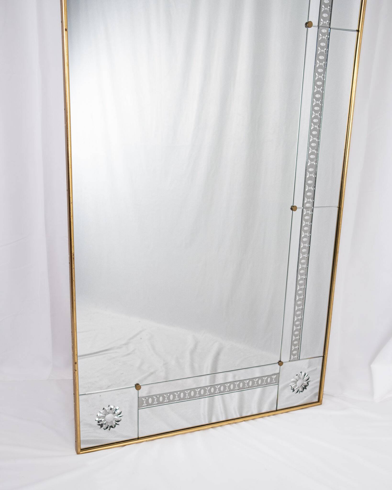 Large brasserie-style mirror with engraved mirrors, France, 1950s