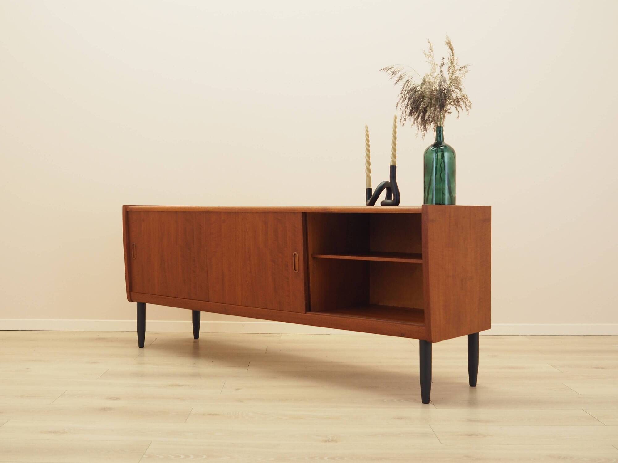 Danish teak sideboard 1970s with sliding doors