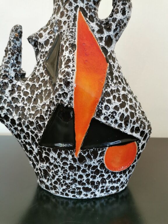 Geometric design vase signed Le Vaucour Vallauris