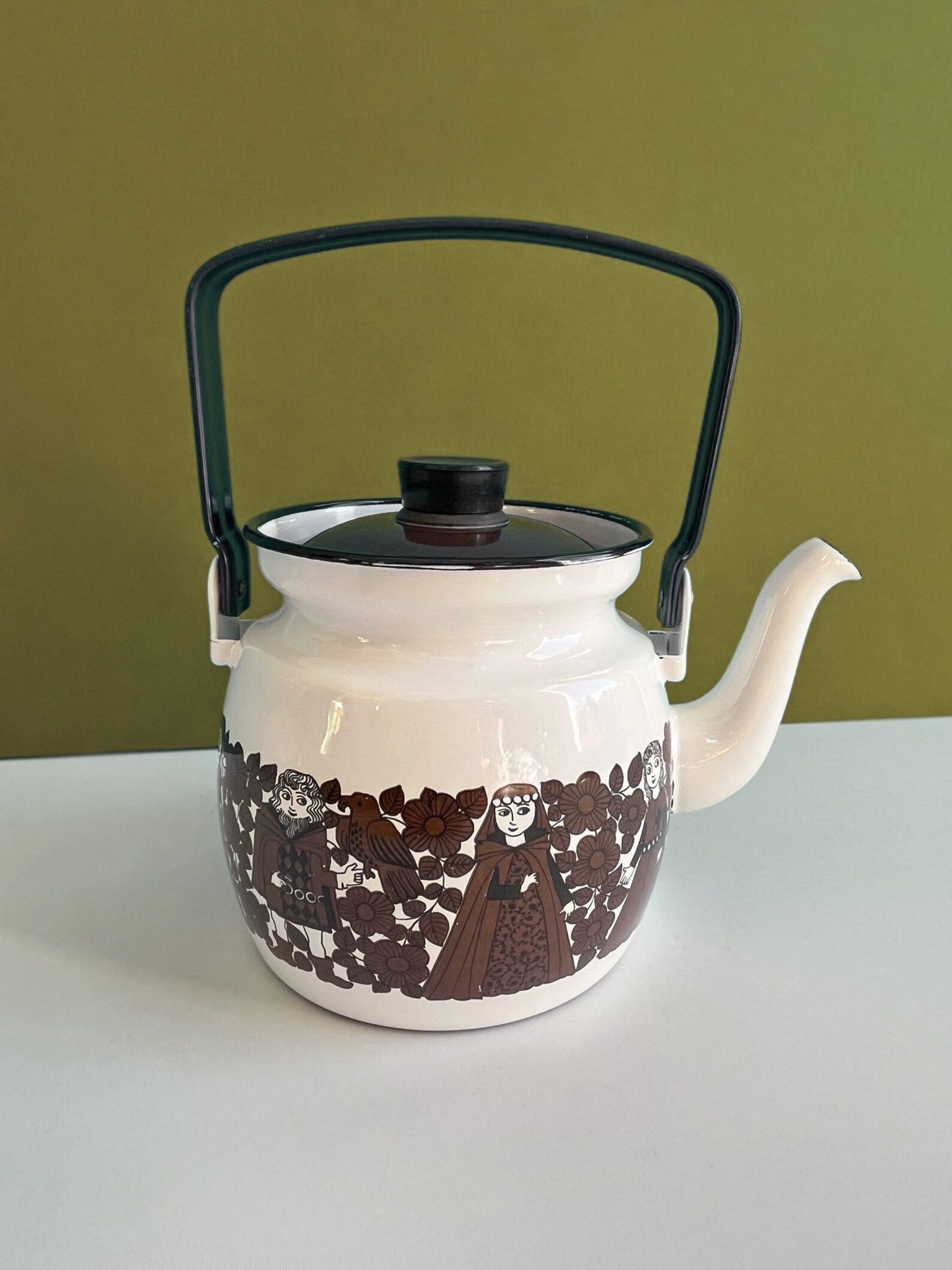 Mid Century Arabia Finel Ritari kettle, brown & white, Raija Uosikkinen, Kaj Franck