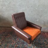Vintage armchair in skaï