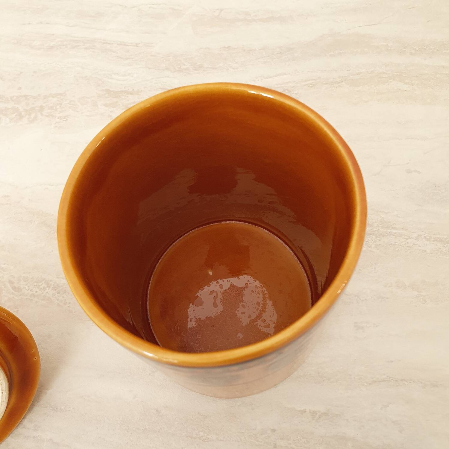 Lonchamp / Pot and its ceramic lid