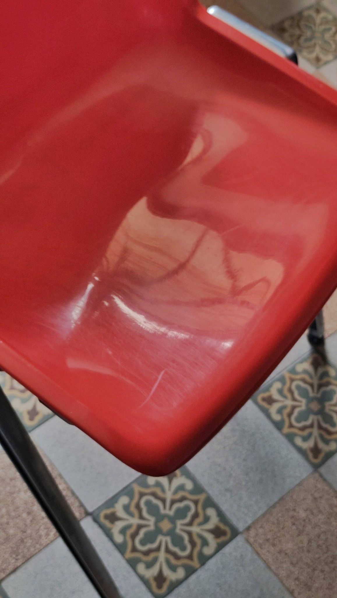 Set of 4 Modus red chairs by Tecno