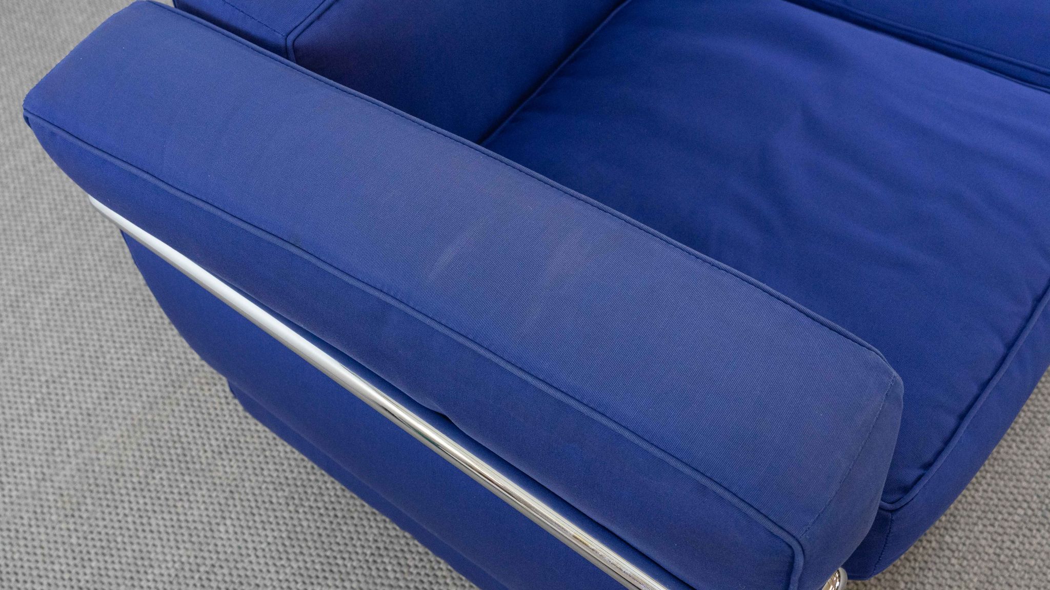 Cassina LC2 3seat Sofa by Charlotte Perriand, Le Corbusier and Pierre Jeanneret in blue fabrics