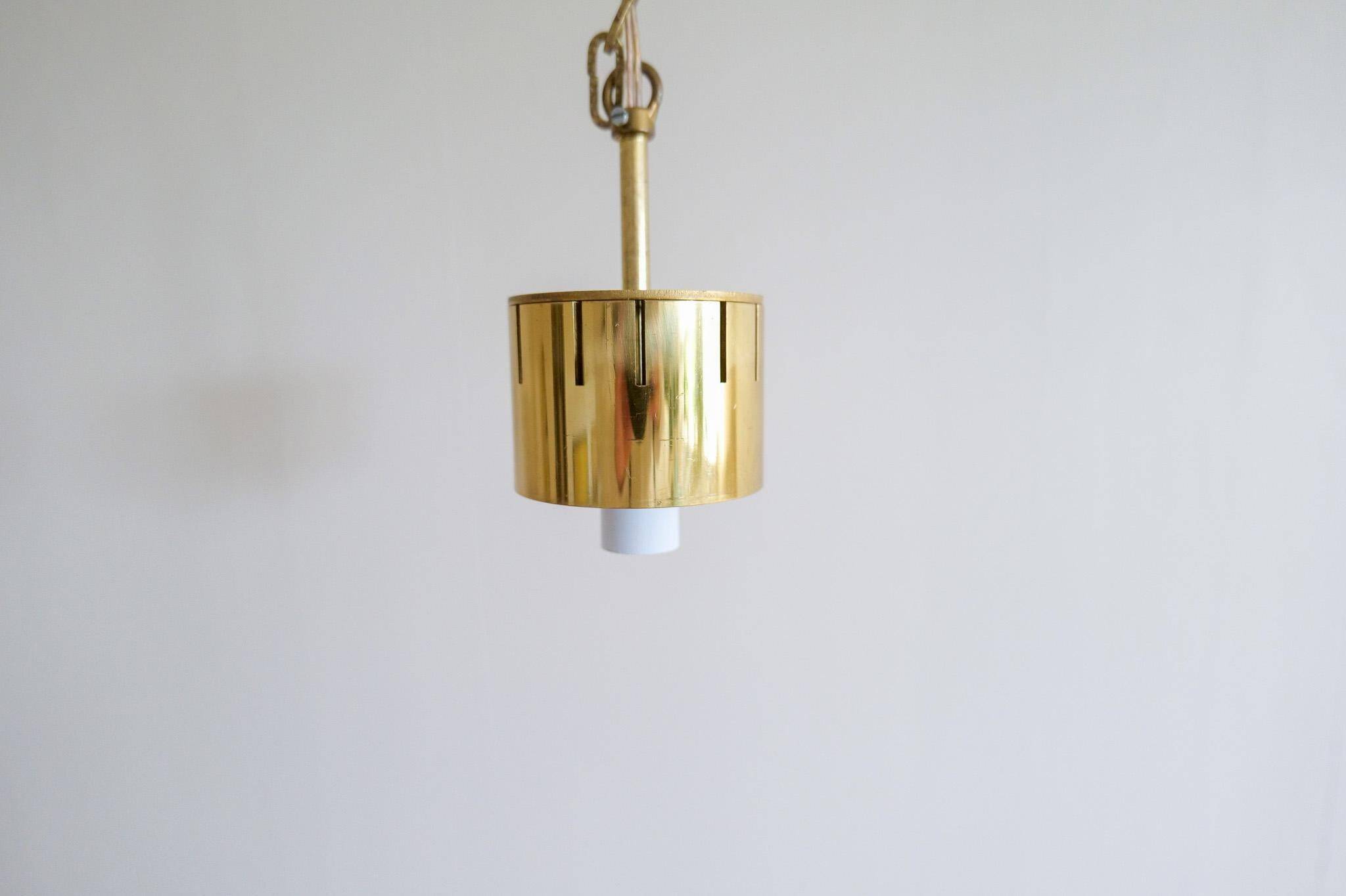 Modern mid-century brass chandelier Reflex Pierre Forssell Skultuna, Sweden