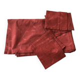 Large red tablecloth for 8 places and napkins