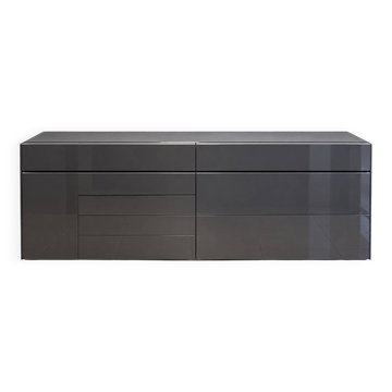Very few aleal glossy anthracite grey, removable. 2.4