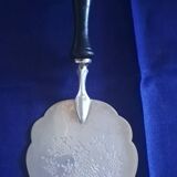 Pelle à gâteau en métal argenté
