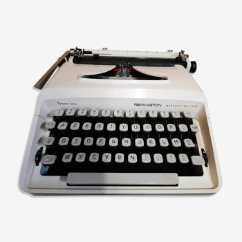 Remington monarch deluxe typewriter