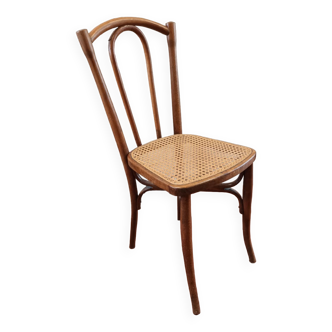 Curved wood bistro chair