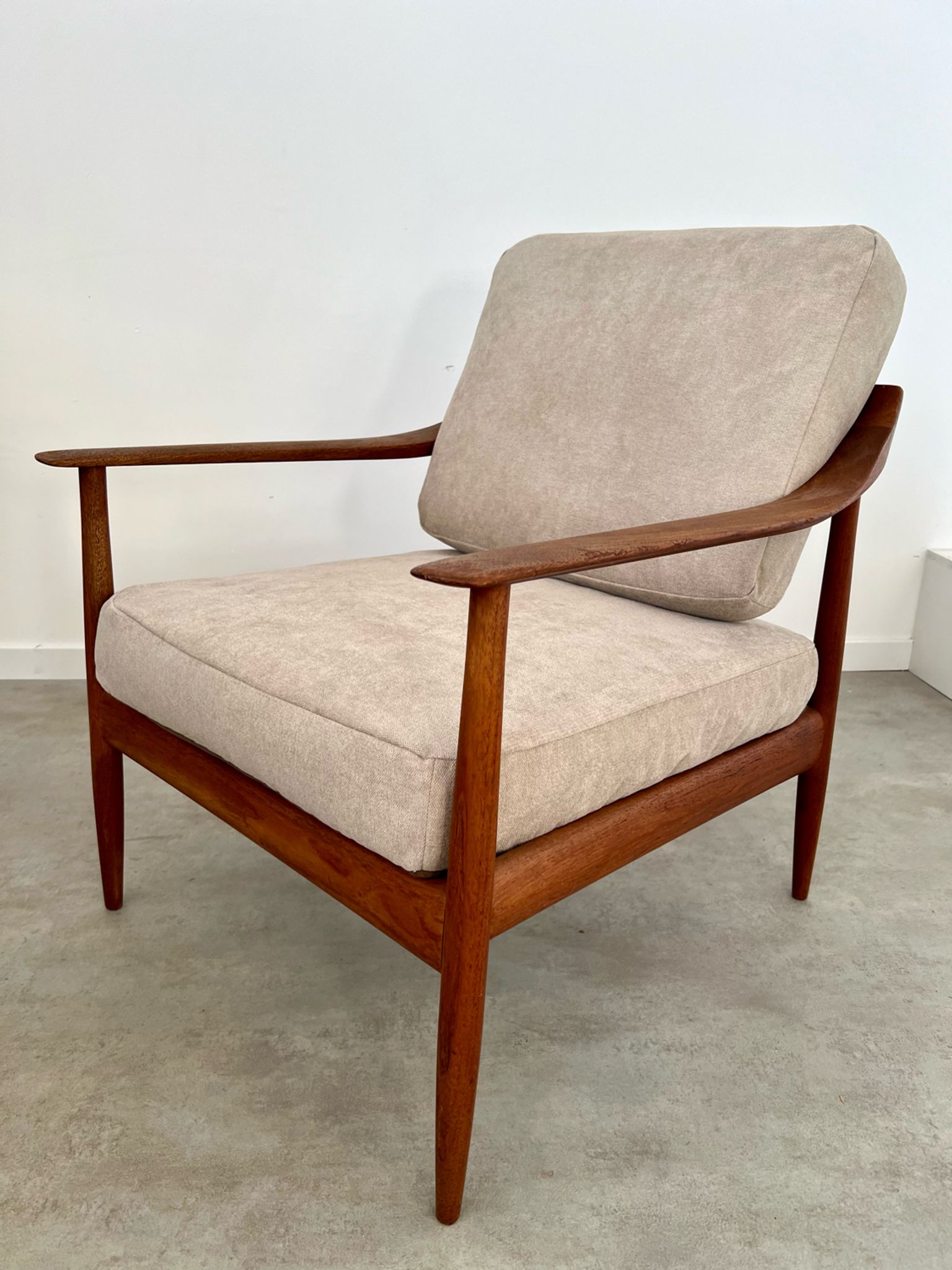 Old vintage teak armchair design Walter Knoll for Knoll Antimott Germany 1960s