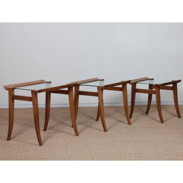 Suite de 3 tables gigognes en noyer par Maxime Old, circa 1940