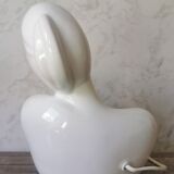 Lampe femme céramique globe opaline