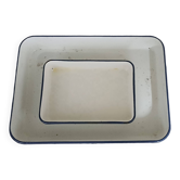 Set of two enamelled laboratory/dentist/doctor trays.