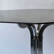 Table à manger en verre fumé et métal chromé 1970