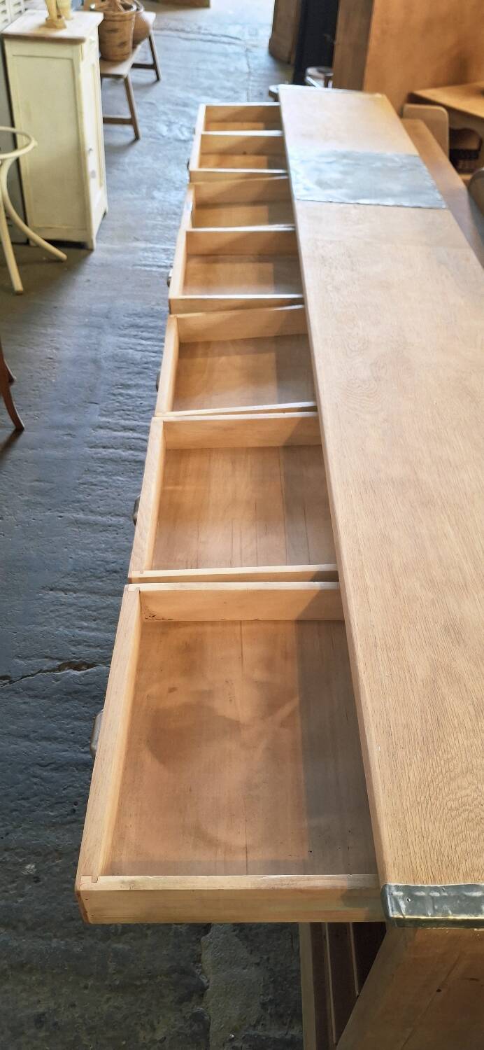 Printing workshop furniture