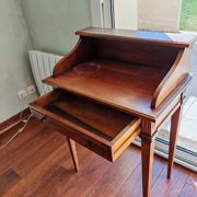 Little secretary