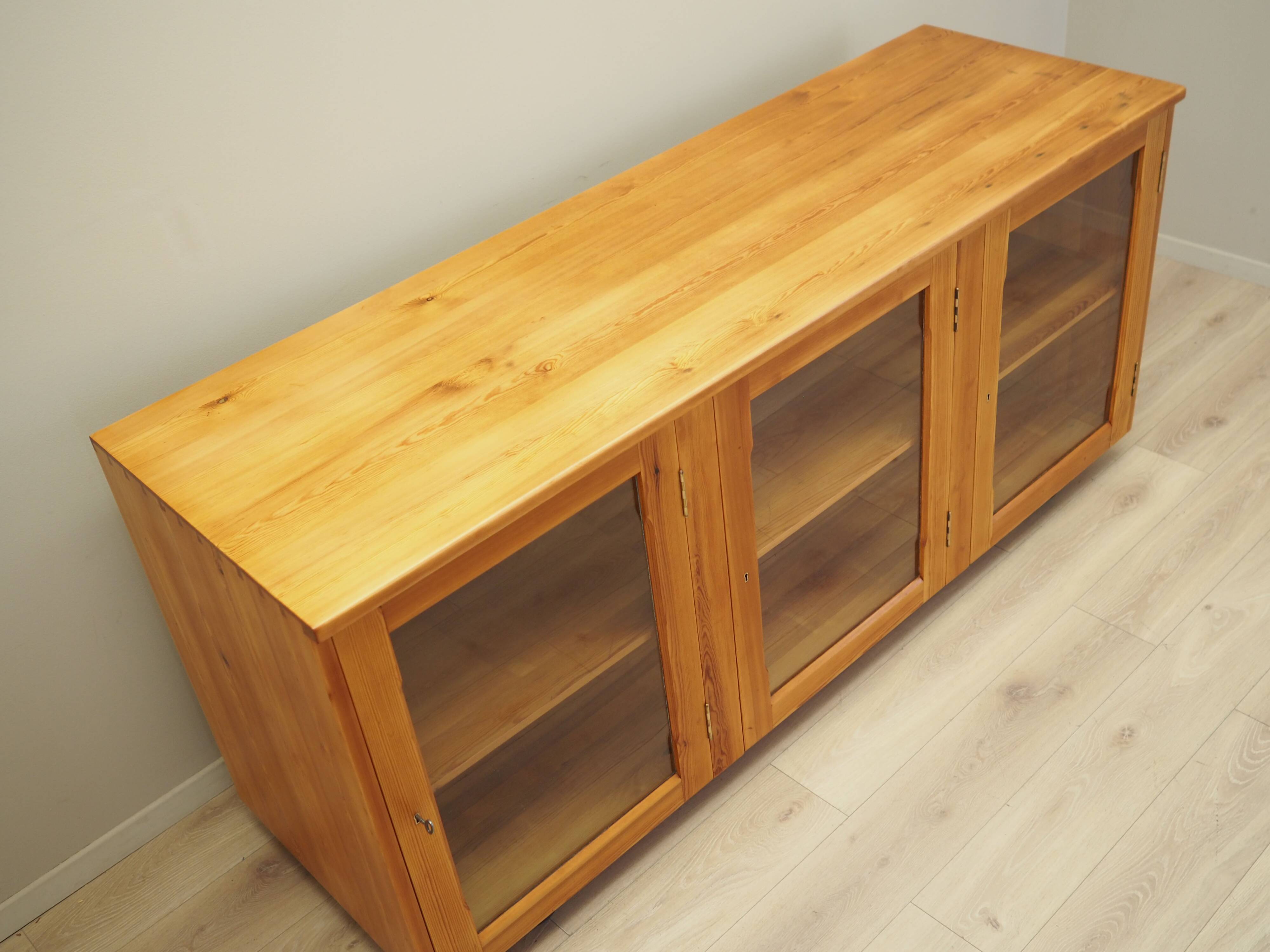 Pine showcase, Danish design, 1980s, production: Denmark