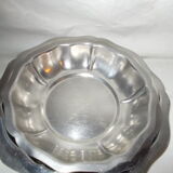 Lot of 4 round hollow stainless steel dishes