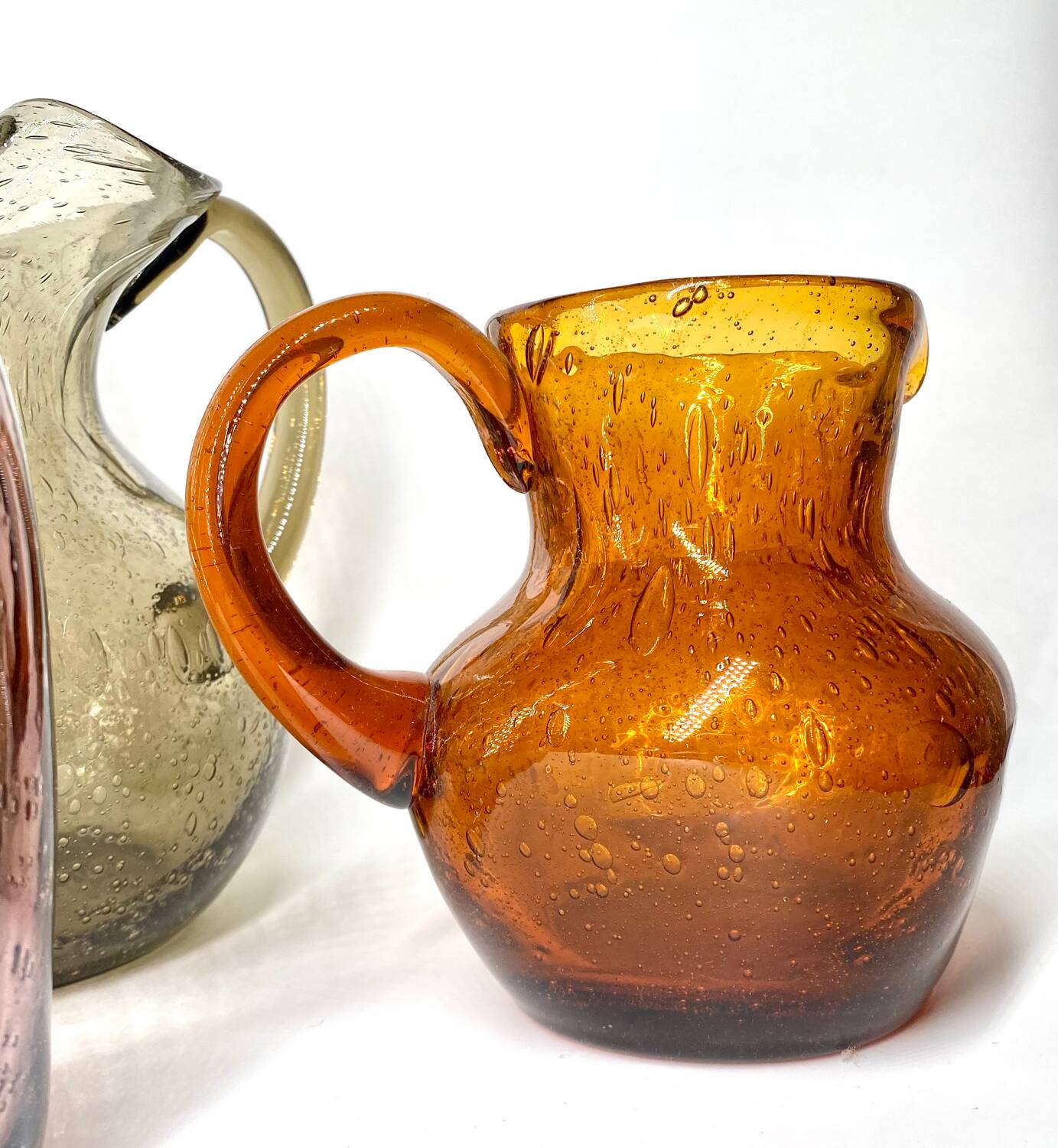 Large lot of Biot pitchers et vases