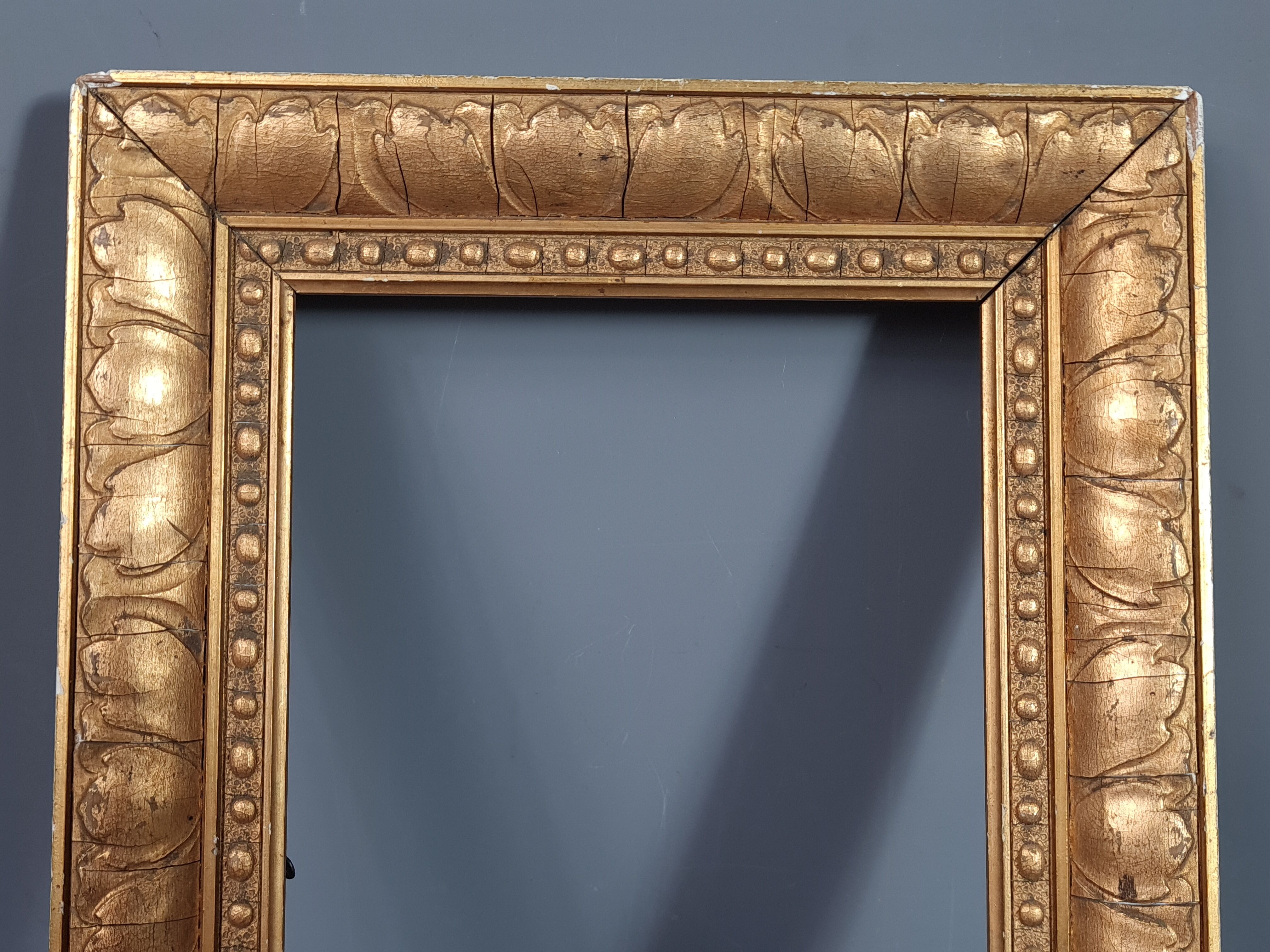 Old frame gilded stucco wood 29.5x21.5 cm, foliage 23.2x15.3 cm