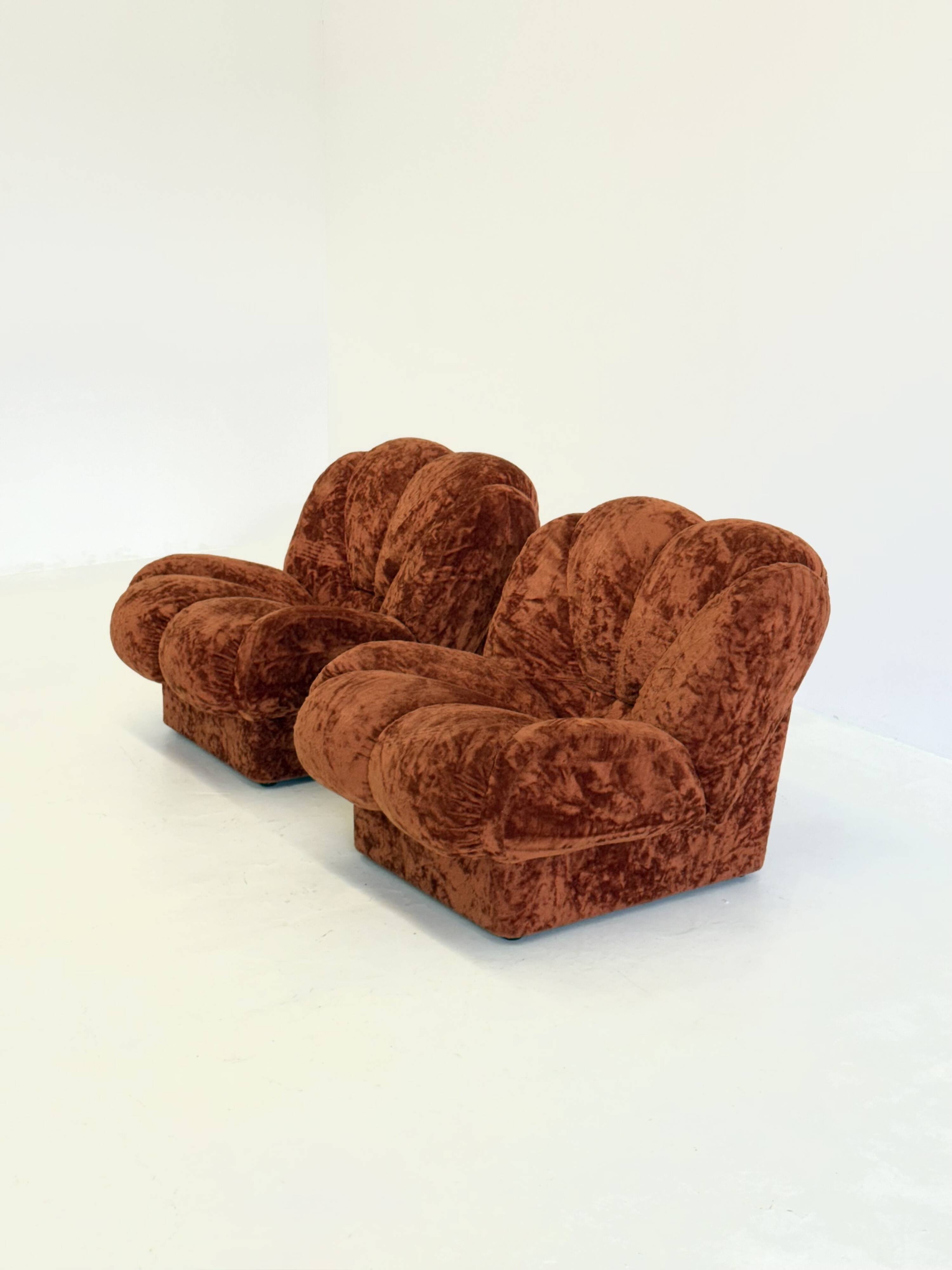 Vintage Italian Space Age armchairs in orange velvet