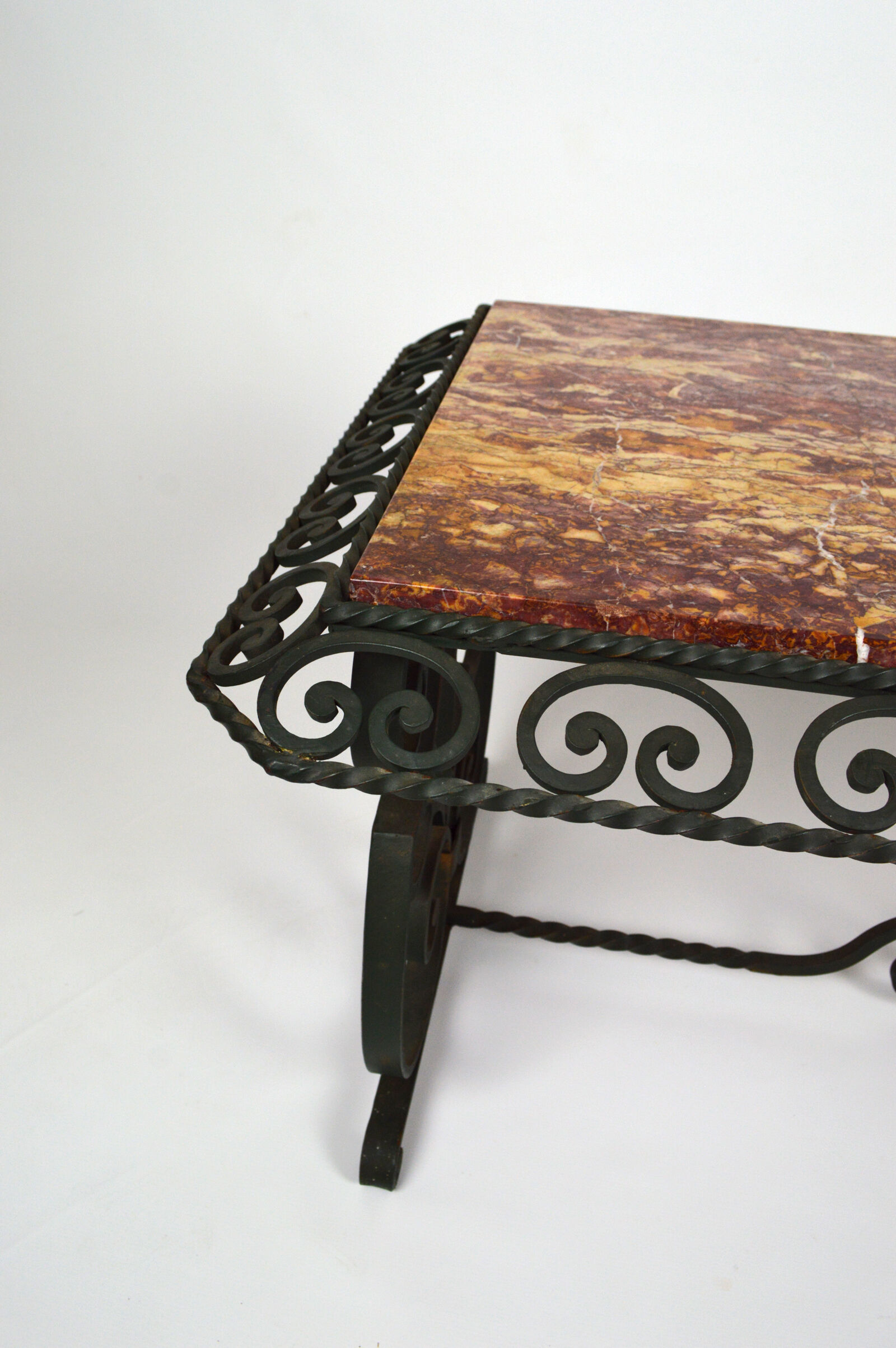 Coffee table in marble and wrought iron, circa 1940