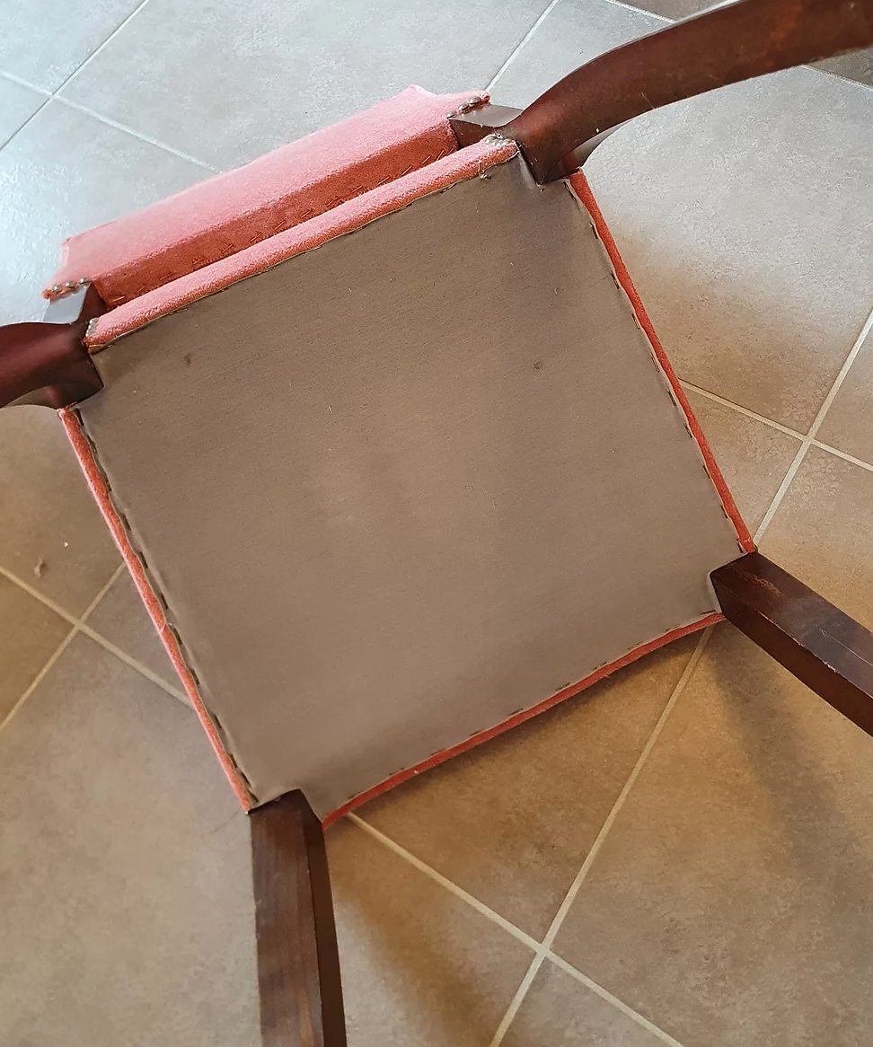 Set de 2 chaises anciennes en velour rose