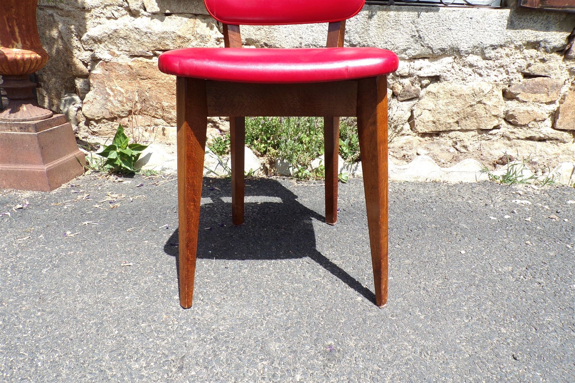 Lot of 6 vintage red skai chairs