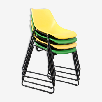 Ensemble de 4 chaises empilables en fer vert et jaune, années 1970