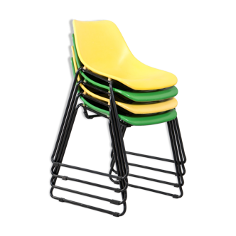 Ensemble de 4 chaises empilables en fer vert et jaune, années 1970