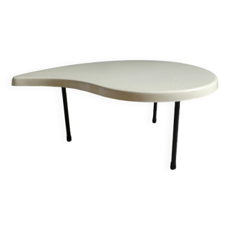 Table basse tripode, forme goutte d'eau, années 60