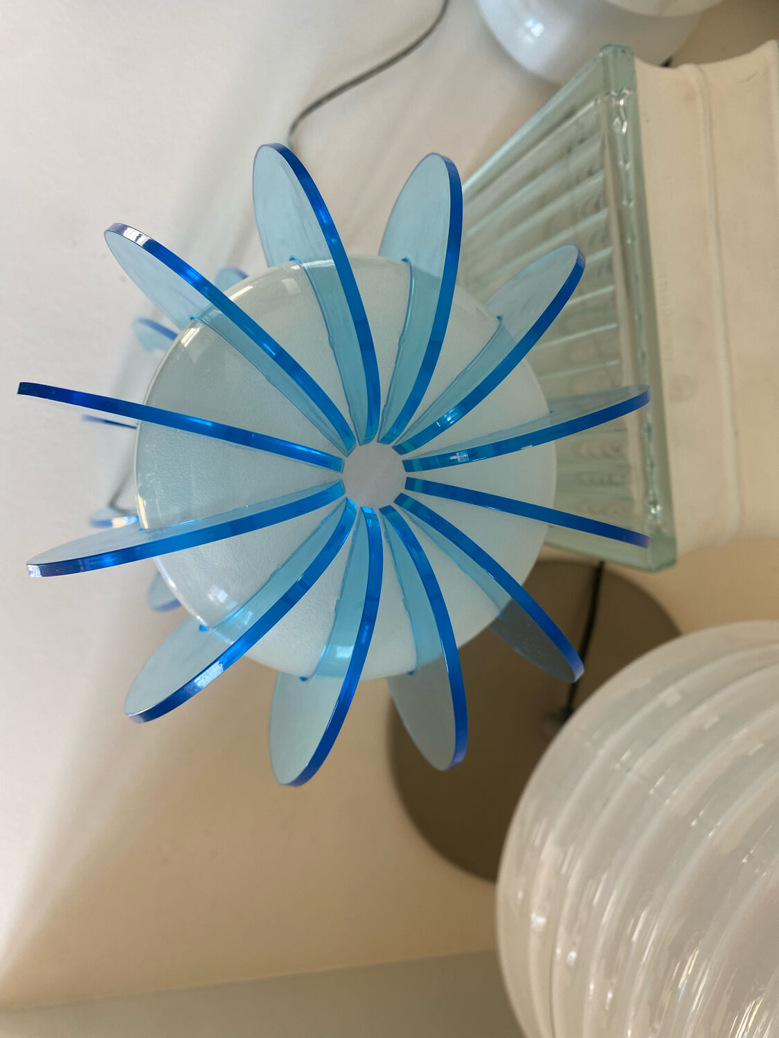 Lamp in plexiglass or vintage plexi in the shape of jellyfish