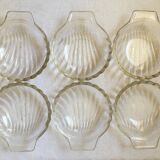 Set of 6 Pyrex glass bowls in the shape of a scallop shell