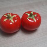Ensemble de salière et poivrier en forme de tomate