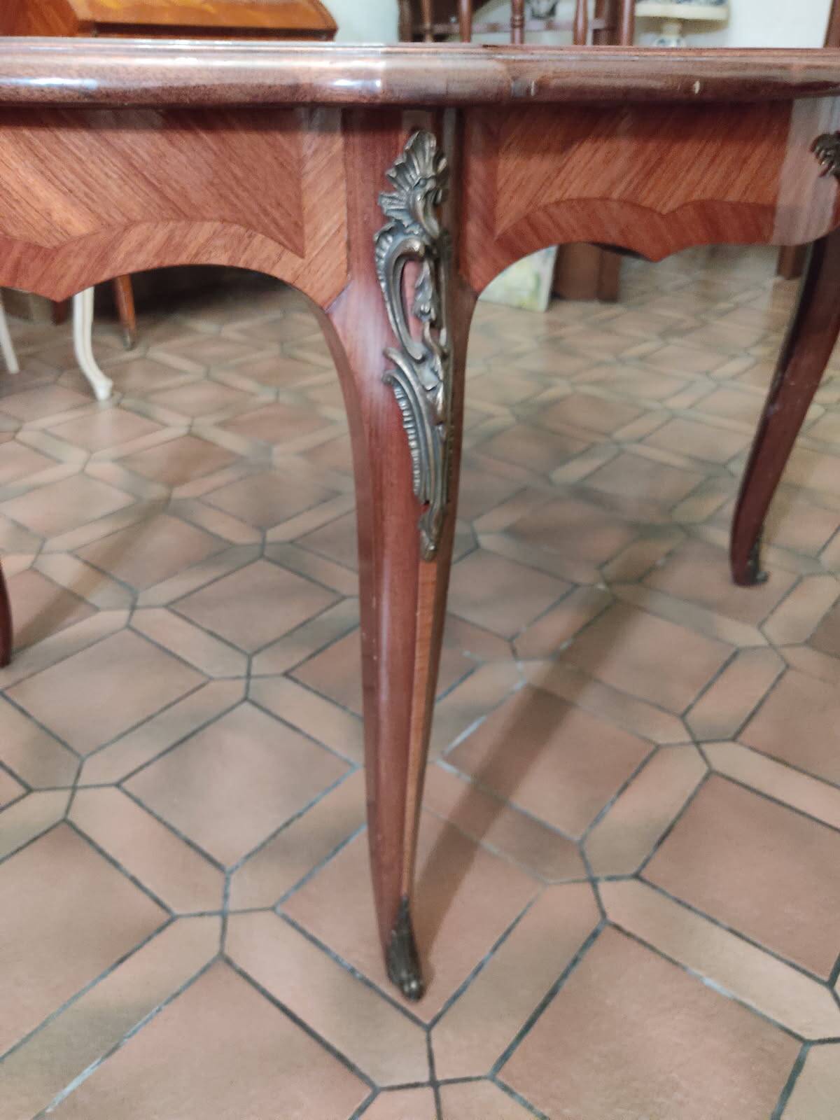 Louis XV rosewood dining table